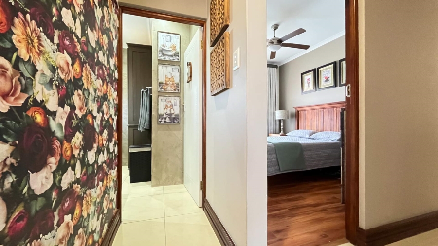 3 Bedroom Property for Sale in Heiderand Western Cape